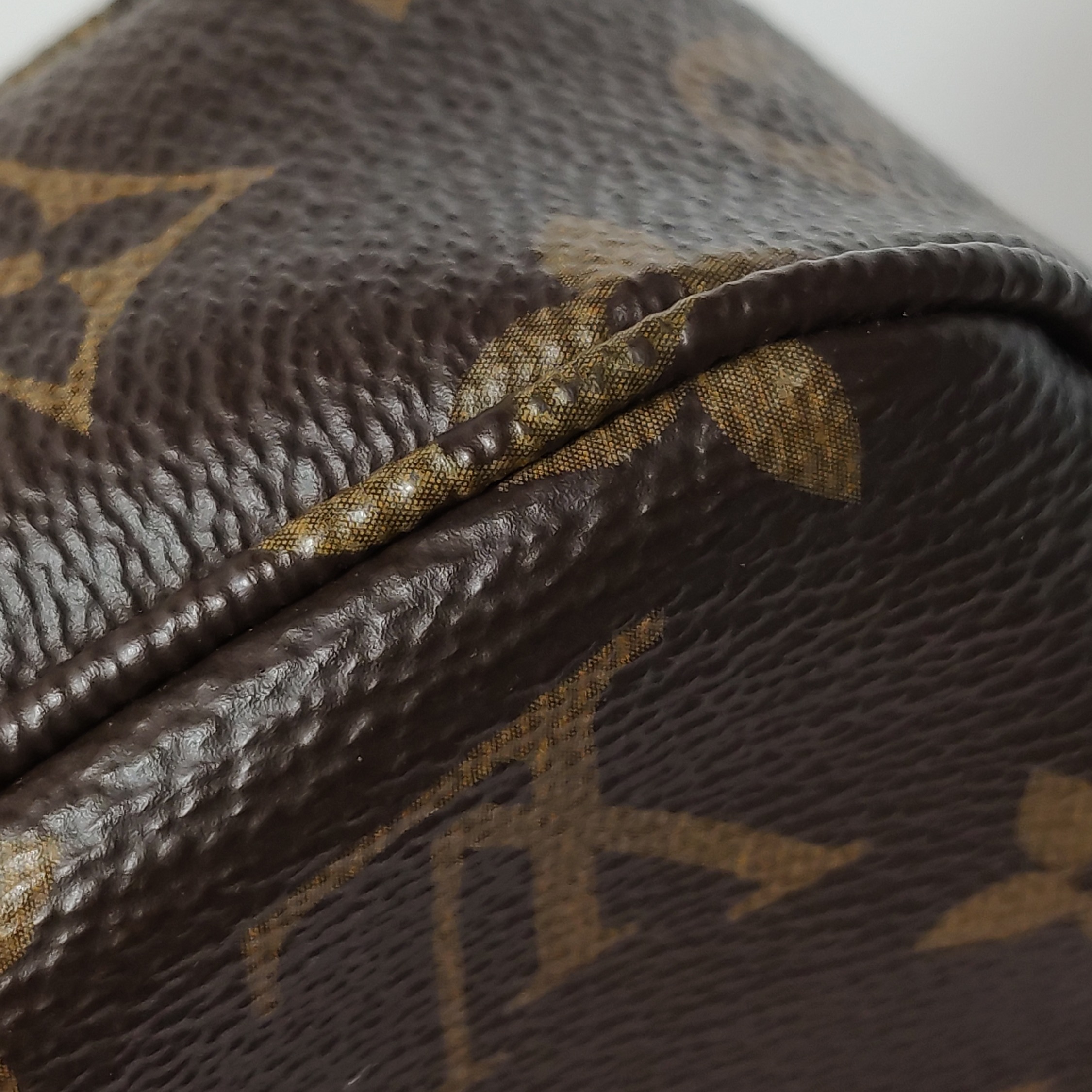 Louis Vuitton(LV) Pochette Accessoires NM Monogram Canvas — photo 12 of 13