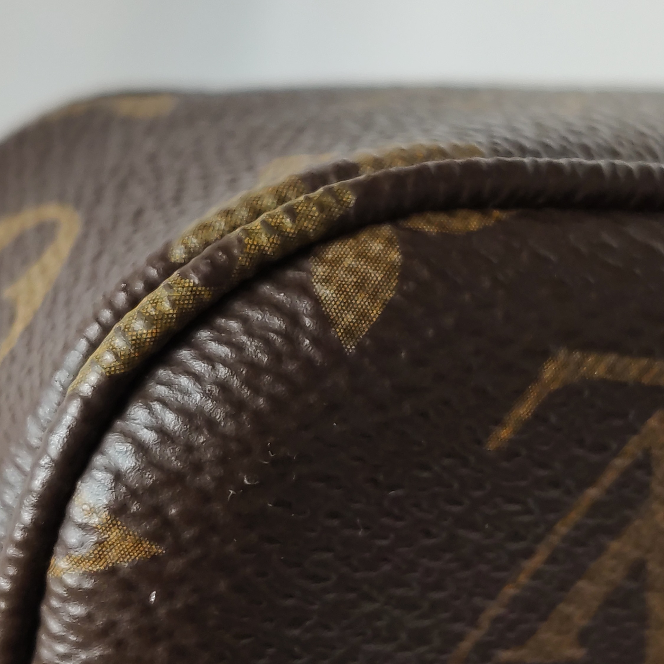 Louis Vuitton(LV) Pochette Accessoires NM Monogram Canvas — photo 11 of 13