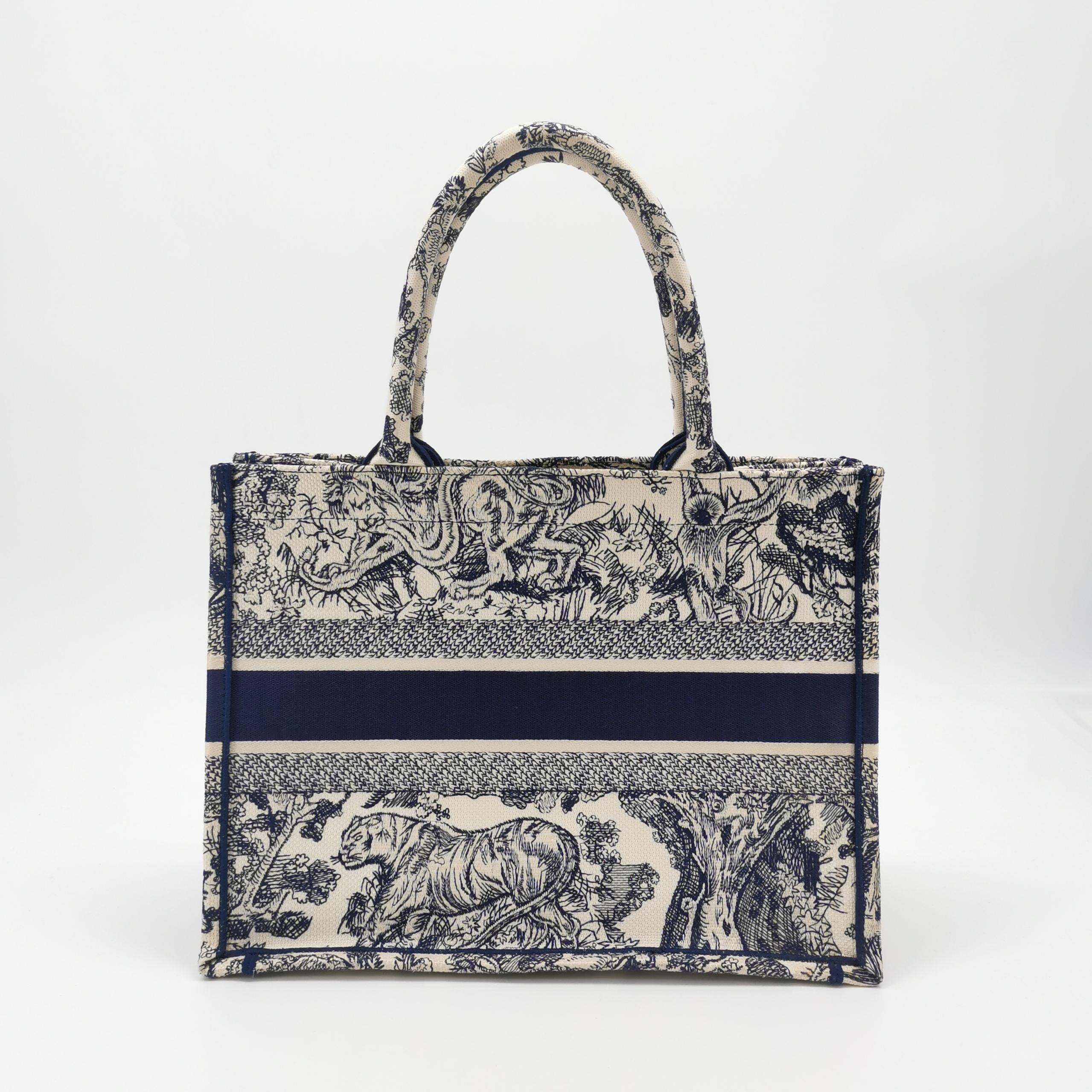 Christian Dior Book Tote Embroidered Canvas Medium — photo 5 of 13