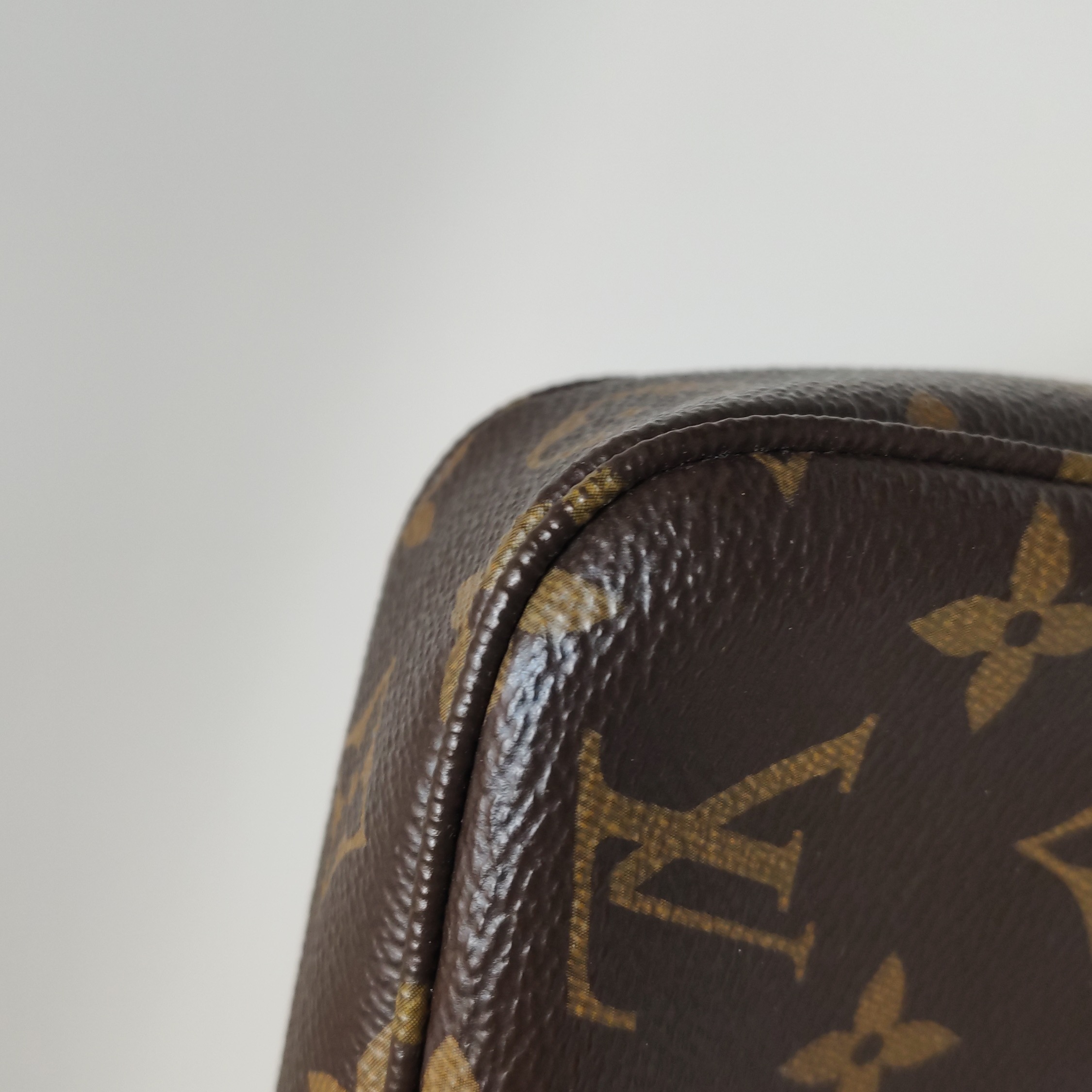 Louis Vuitton(LV) Pochette Accessoires NM Monogram Canvas — photo 8 of 13