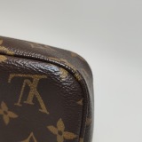Louis Vuitton(LV) Pochette Accessoires NM Monogram Canvas — thumbnail 8