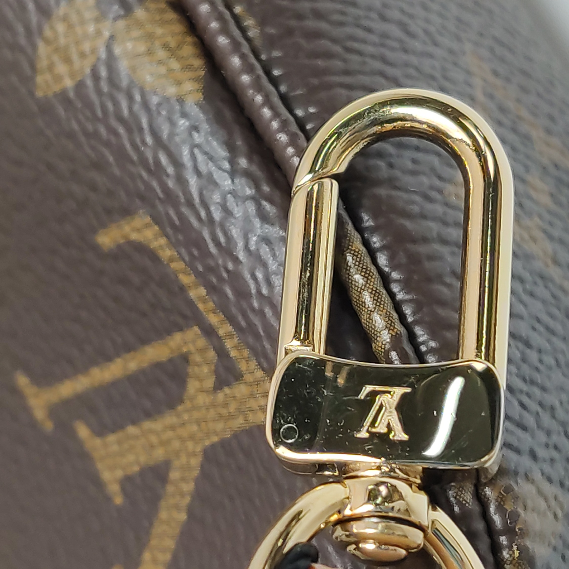 Louis Vuitton(LV) Pochette Accessoires NM Monogram Canvas — photo 9 of 13