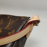 Louis Vuitton(LV) Pochette Accessoires NM Monogram Canvas — thumbnail 12