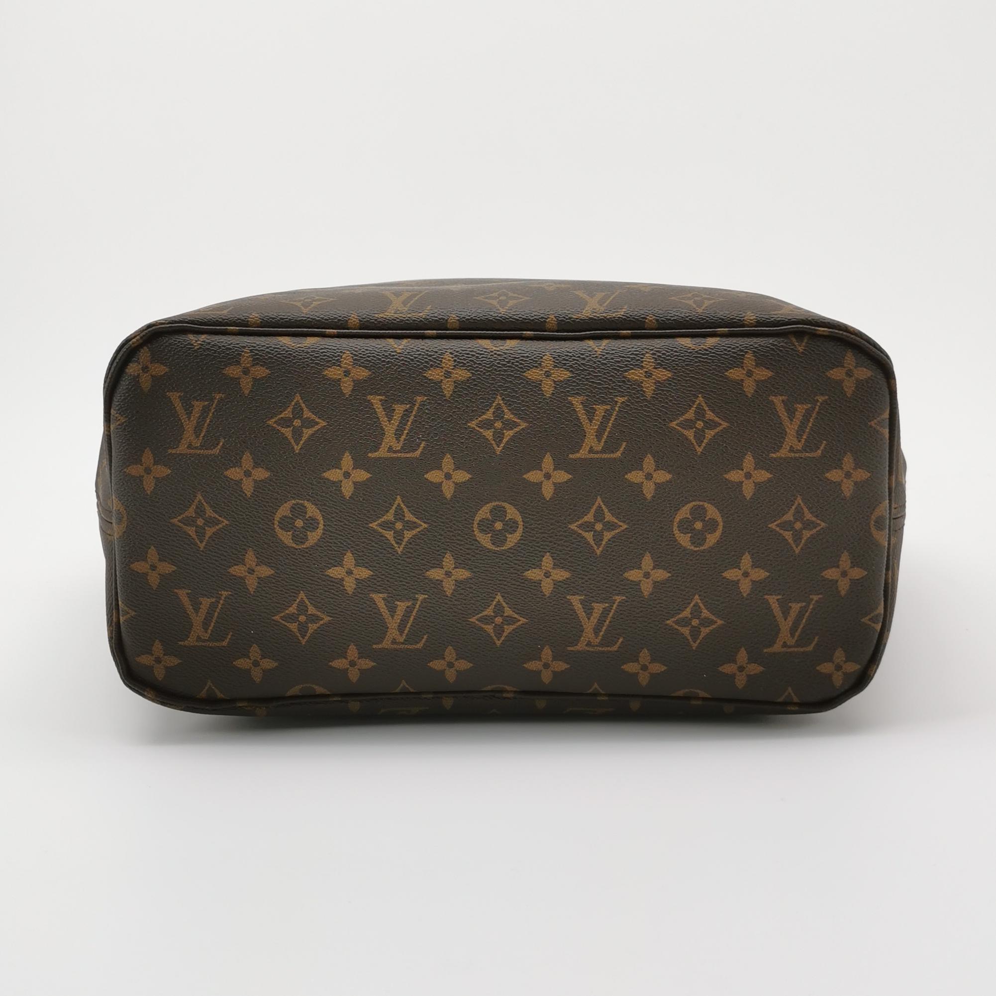 Louis Vuitton(LV) Neverfull NM Tote Monogram Canvas MM — photo 6 of 16