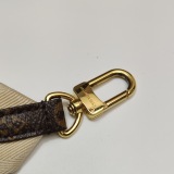 Louis Vuitton(LV) OnTheGo Tote Reverse Monogram Giant PM — thumbnail 15