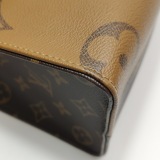 Louis Vuitton(LV) OnTheGo Tote Reverse Monogram Giant PM — thumbnail 11