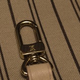 Louis Vuitton(LV) Neverfull NM Tote Monogram Canvas MM — thumbnail 10