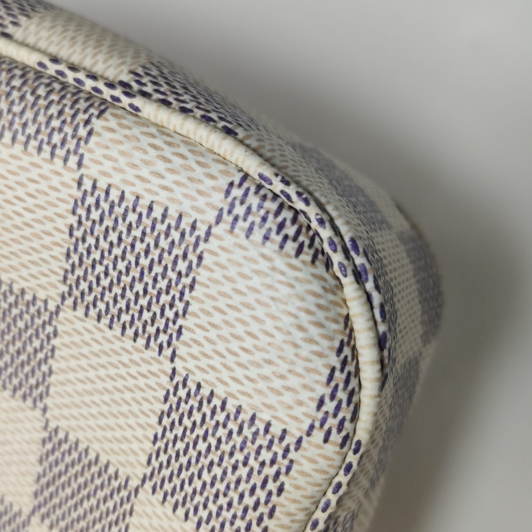 Louis Vuitton(LV) Pochette Accessoires Damier — photo 10 of 14