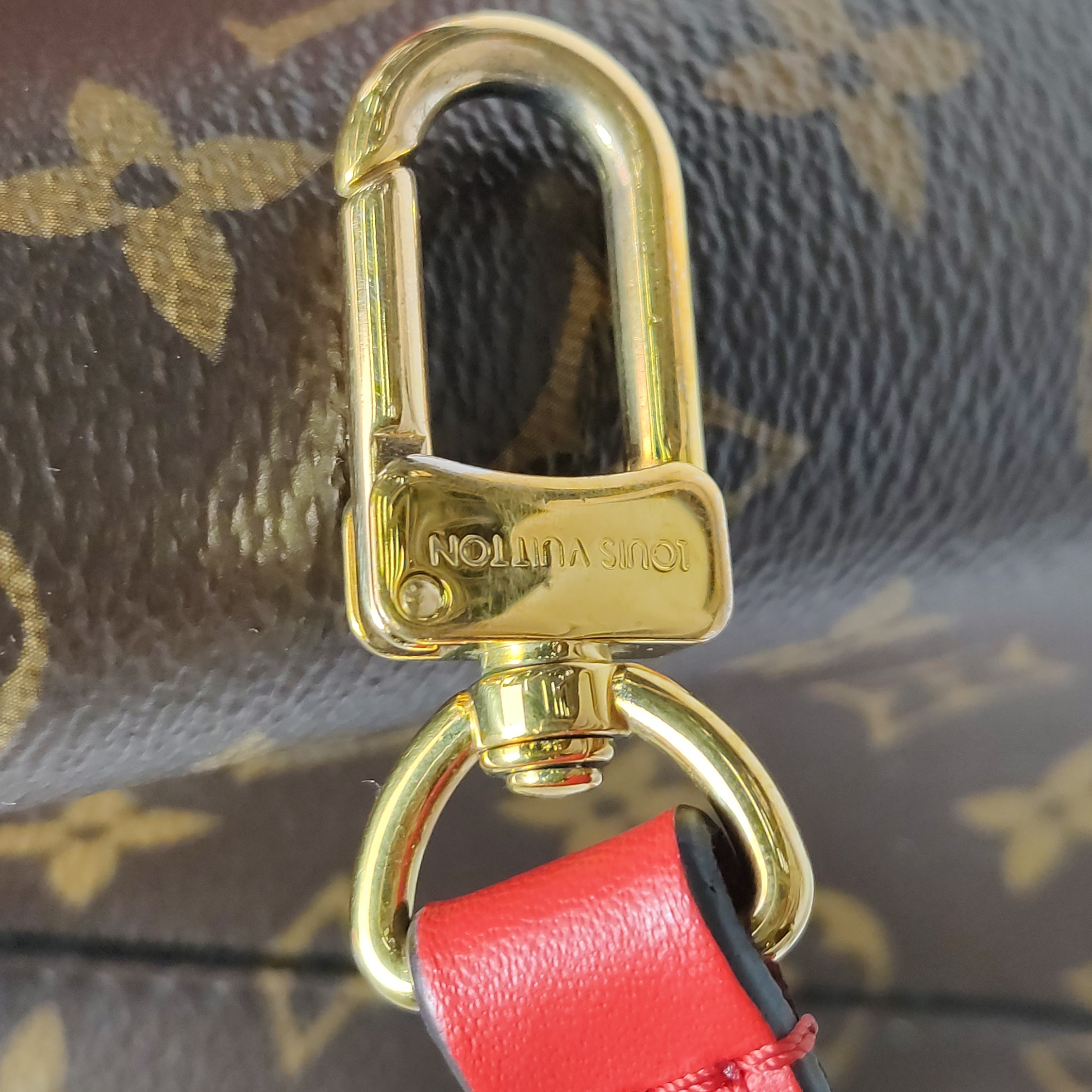 Louis Vuitton(LV) NeoNoe Handbag Monogram Canvas with Leather MM — photo 13 of 13