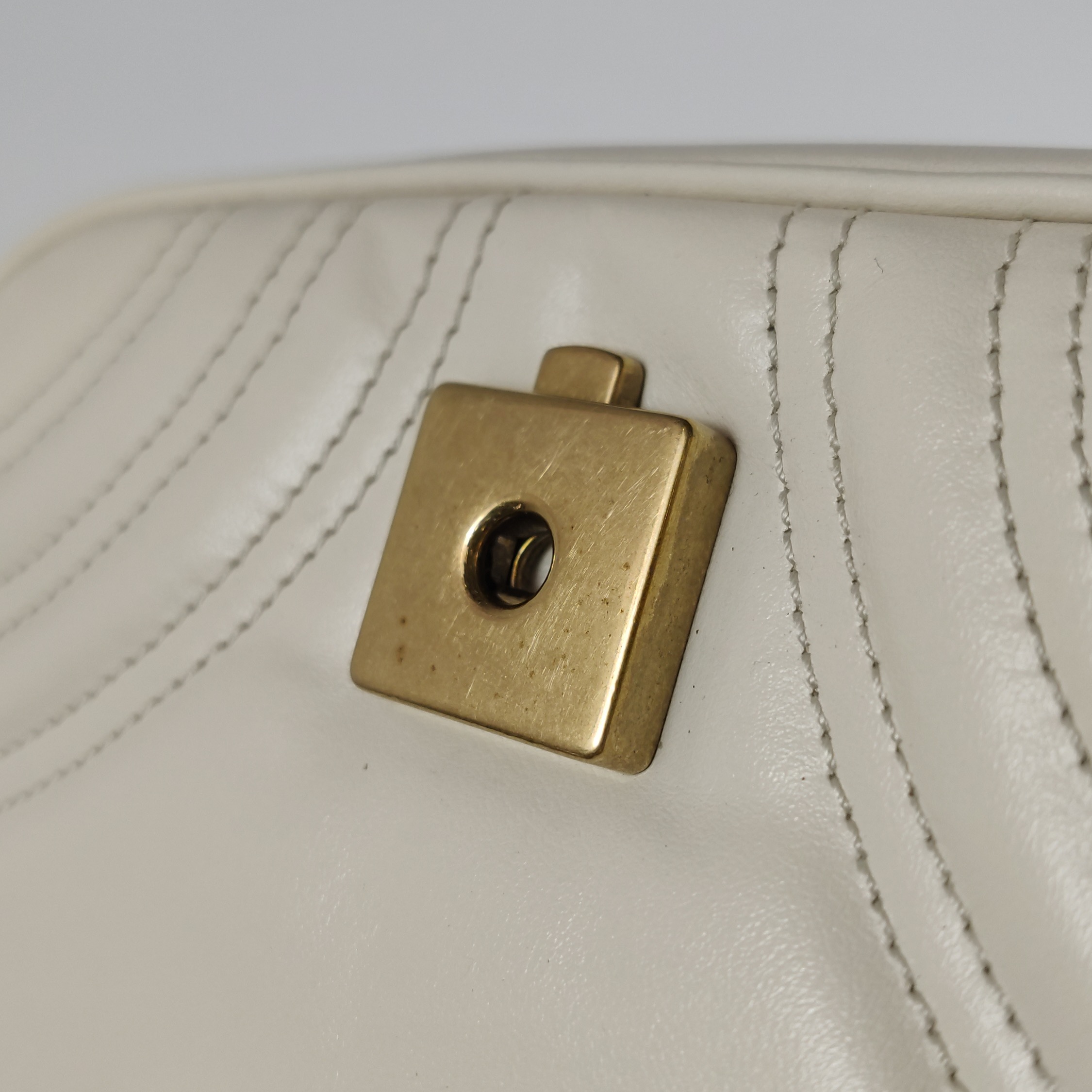 Gucci GG Marmont Flap Bag Matelasse Leather Mini — photo 13 of 25
