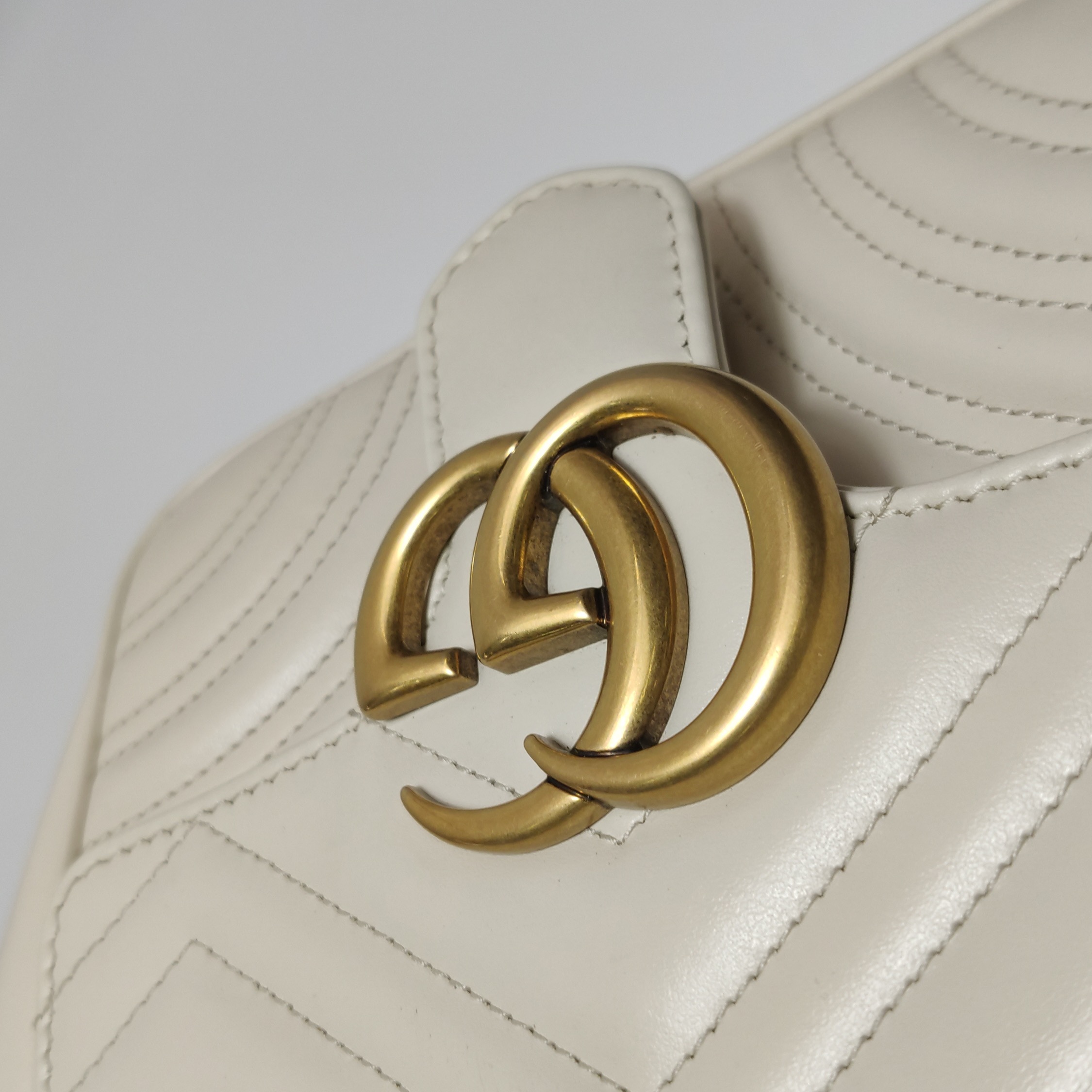 Gucci GG Marmont Flap Bag Matelasse Leather Mini — photo 10 of 25