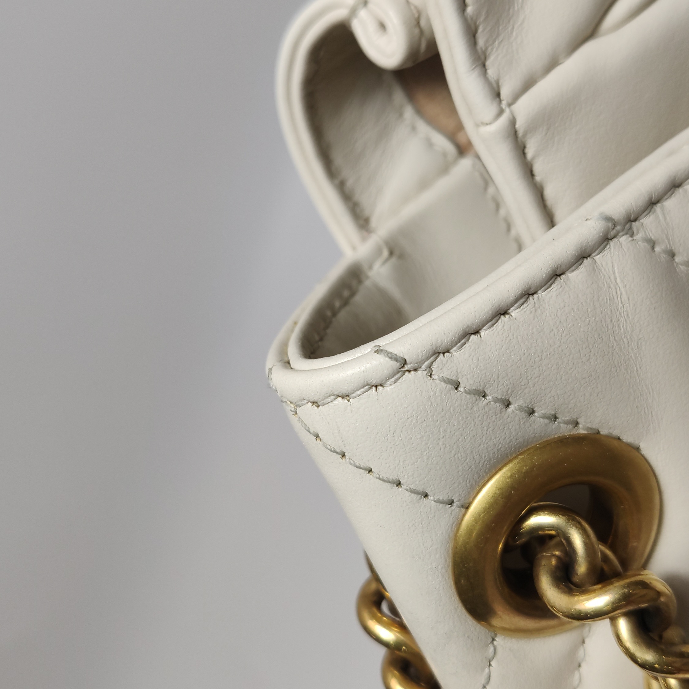 Gucci GG Marmont Flap Bag Matelasse Leather Mini — photo 15 of 25