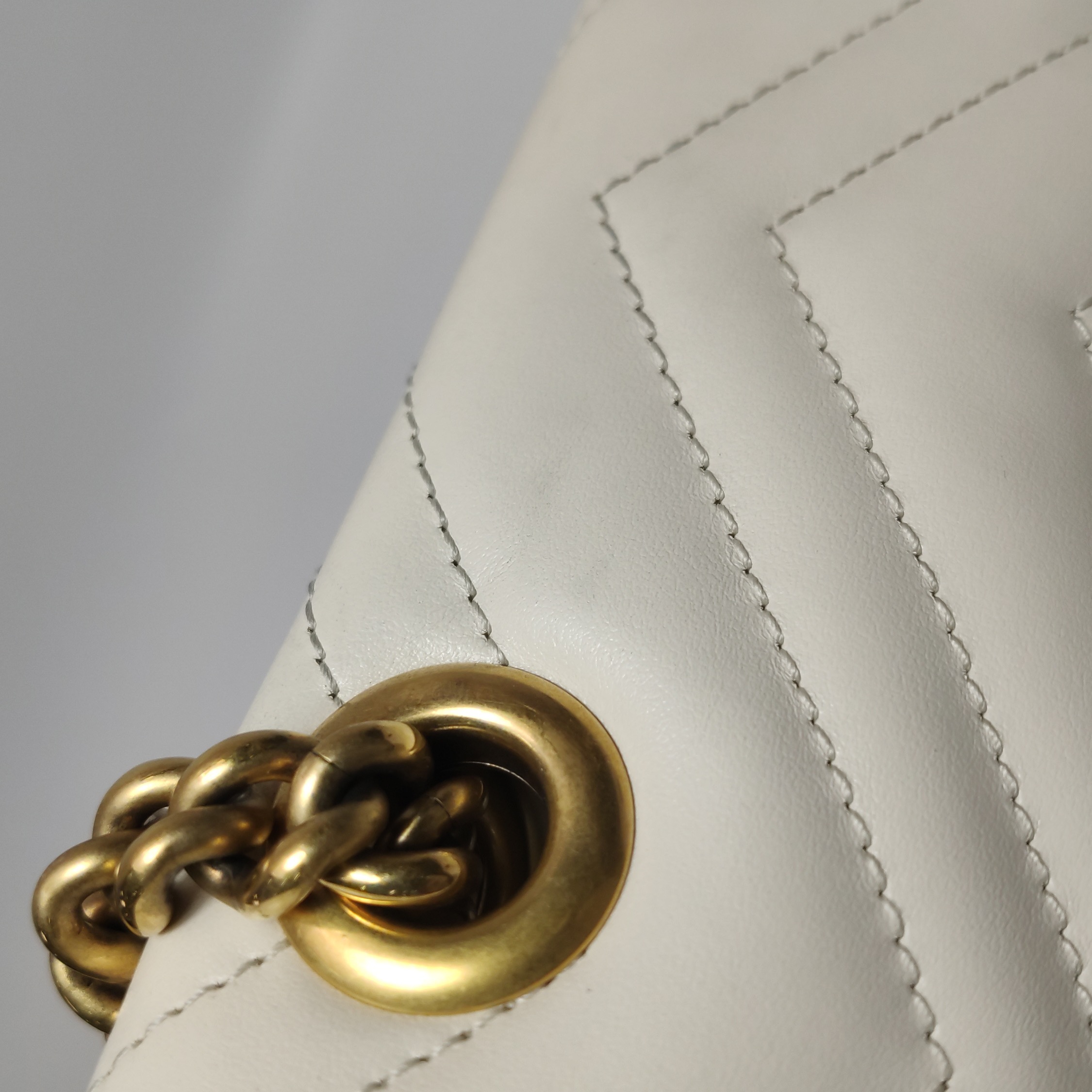 Gucci GG Marmont Flap Bag Matelasse Leather Mini — photo 18 of 25