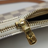 Louis Vuitton(LV) Pochette Accessoires Damier — thumbnail 9