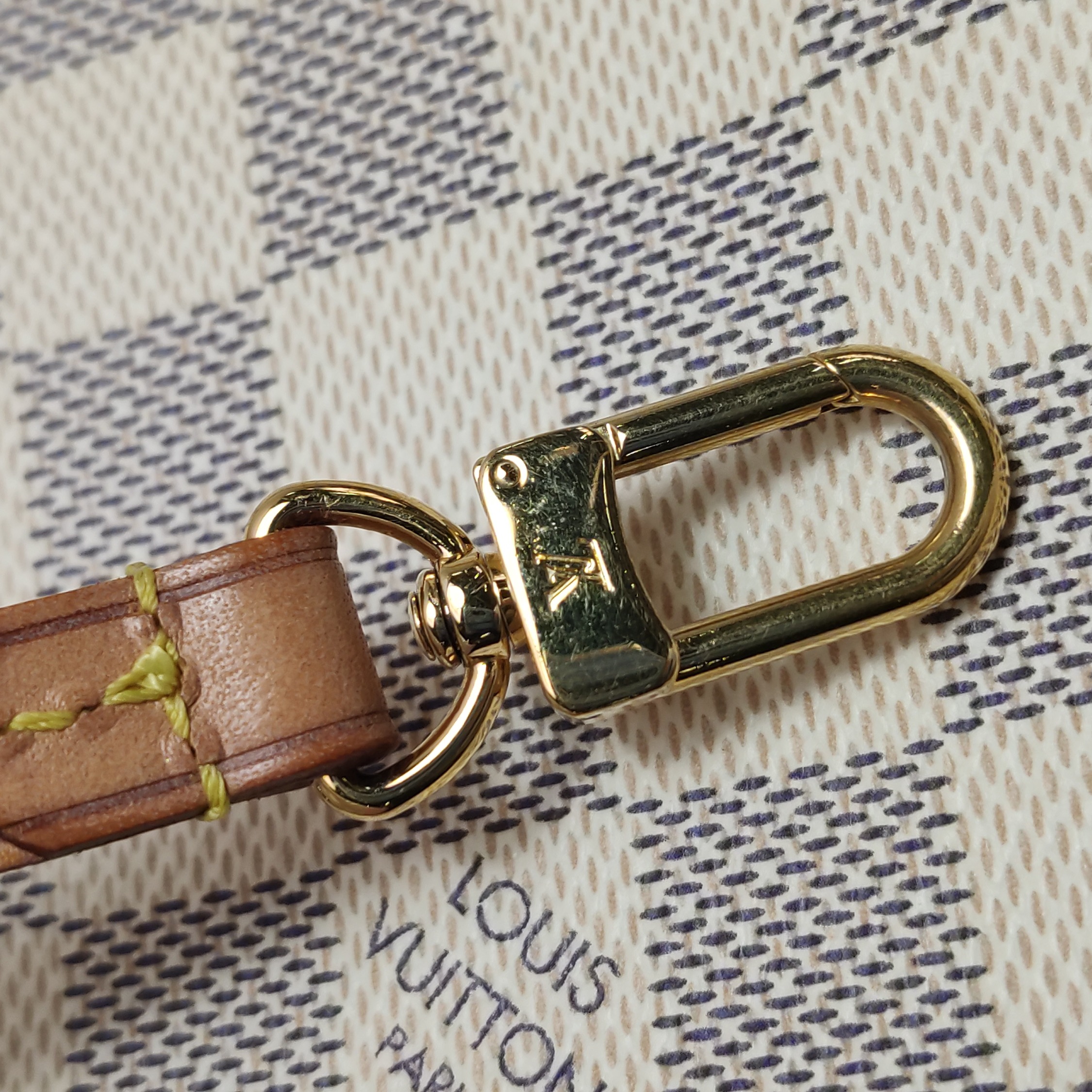 Louis Vuitton(LV) Pochette Accessoires Damier — photo 12 of 14