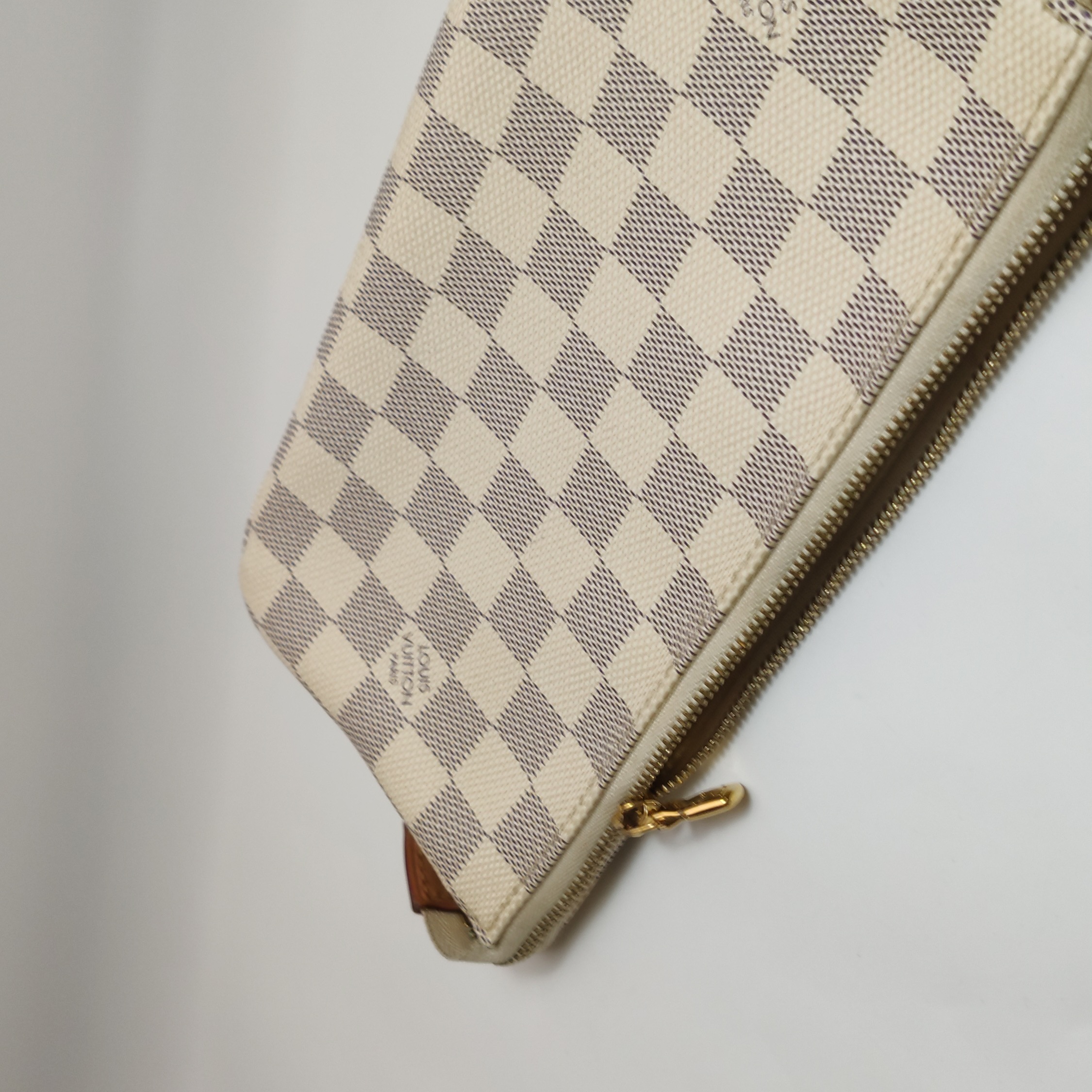 Louis Vuitton(LV) Pochette Accessoires Damier — photo 14 of 14