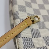 Louis Vuitton(LV) Pochette Accessoires Damier — thumbnail 12