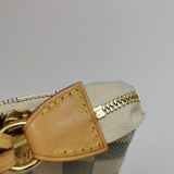Louis Vuitton(LV) Pochette Accessoires Damier — thumbnail 13