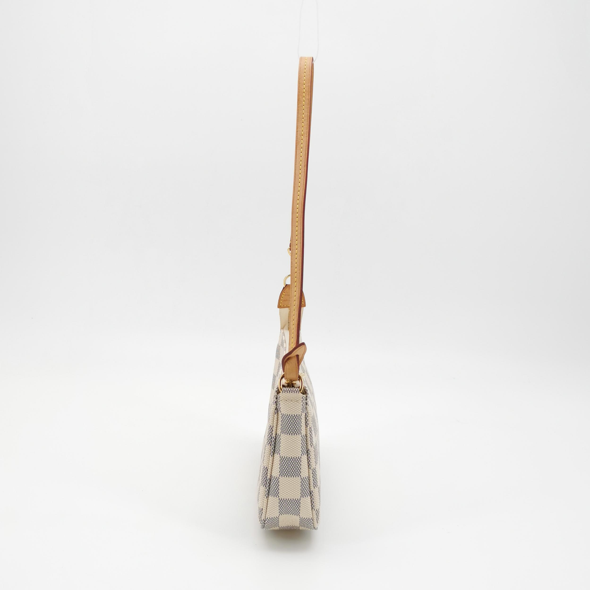 Louis Vuitton(LV) Pochette Accessoires Damier — photo 4 of 13