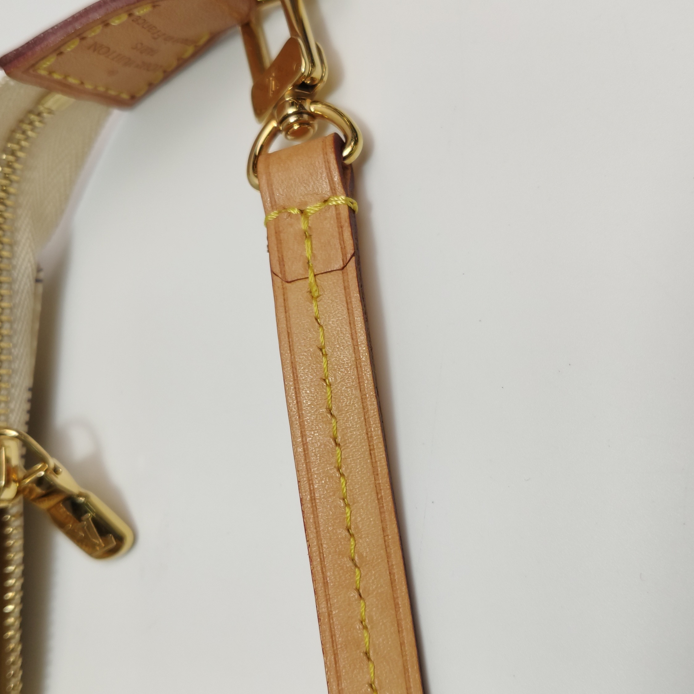 Louis Vuitton(LV) Pochette Accessoires Damier — photo 12 of 13