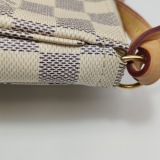 Louis Vuitton(LV) Pochette Accessoires Damier — thumbnail 9