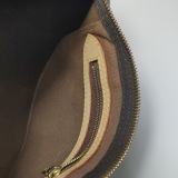 Louis Vuitton(LV) Speedy Bandouliere Bag Monogram Canvas 25 — thumbnail 9