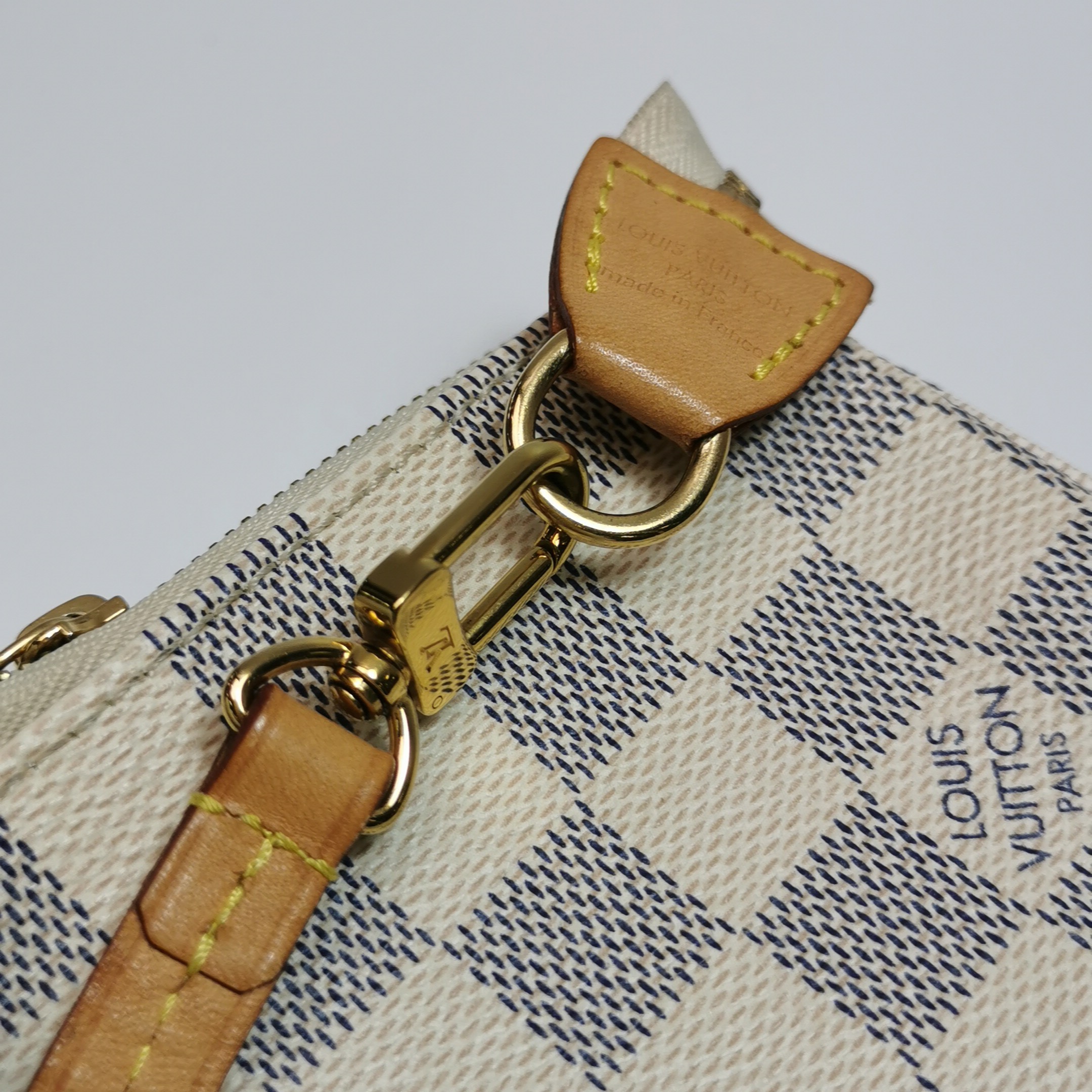 Louis Vuitton(LV) Pochette Accessoires Damier — photo 12 of 13