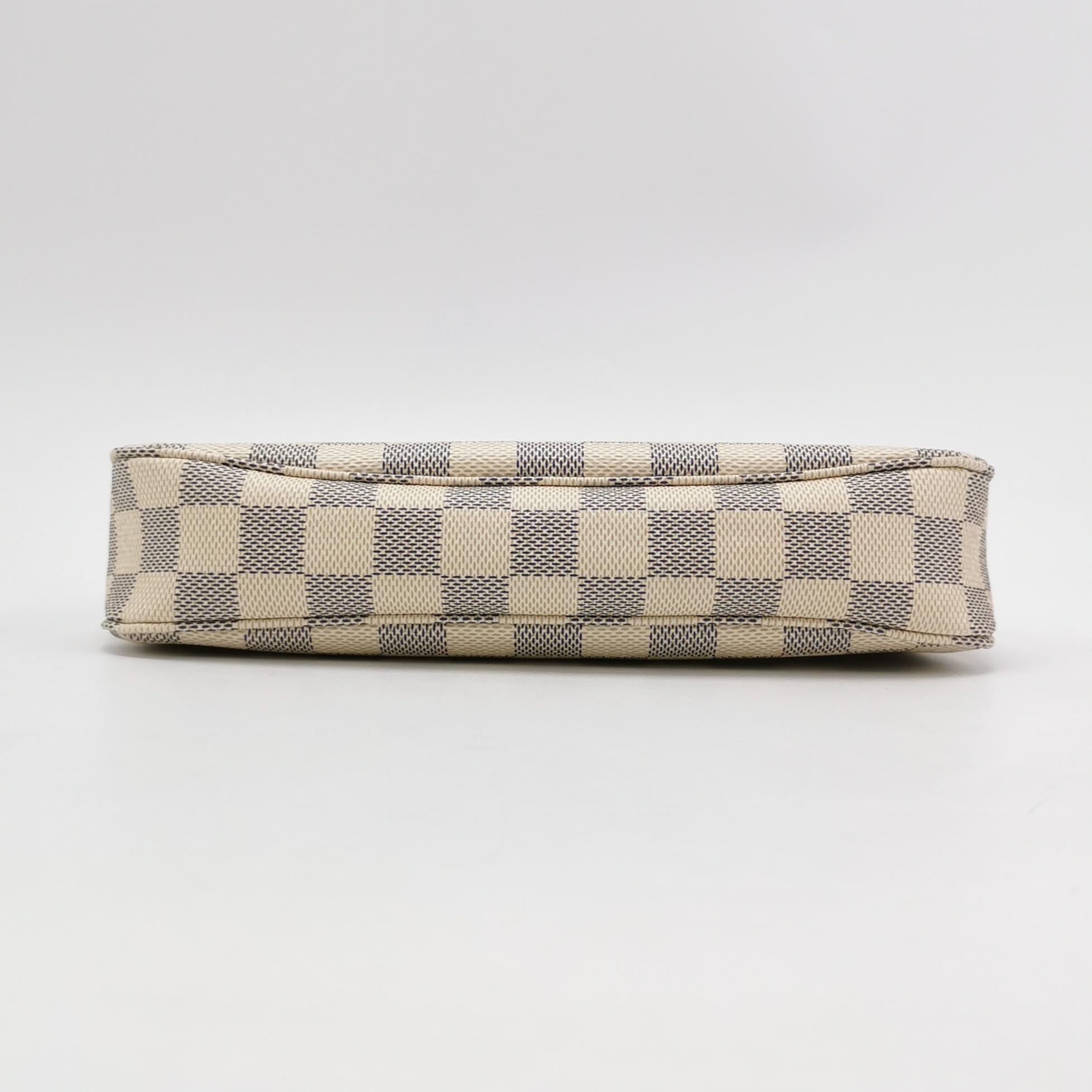 Louis Vuitton(LV) Pochette Accessoires Damier — photo 5 of 12