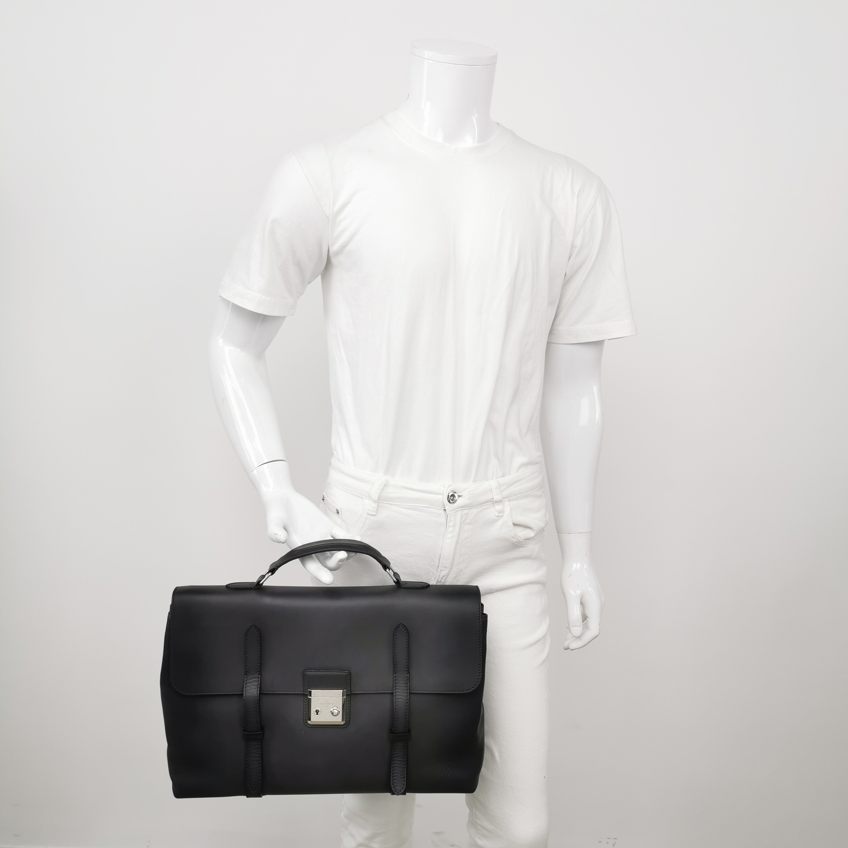Louis Vuitton(LV) black leather briefcase handbag — alternate view