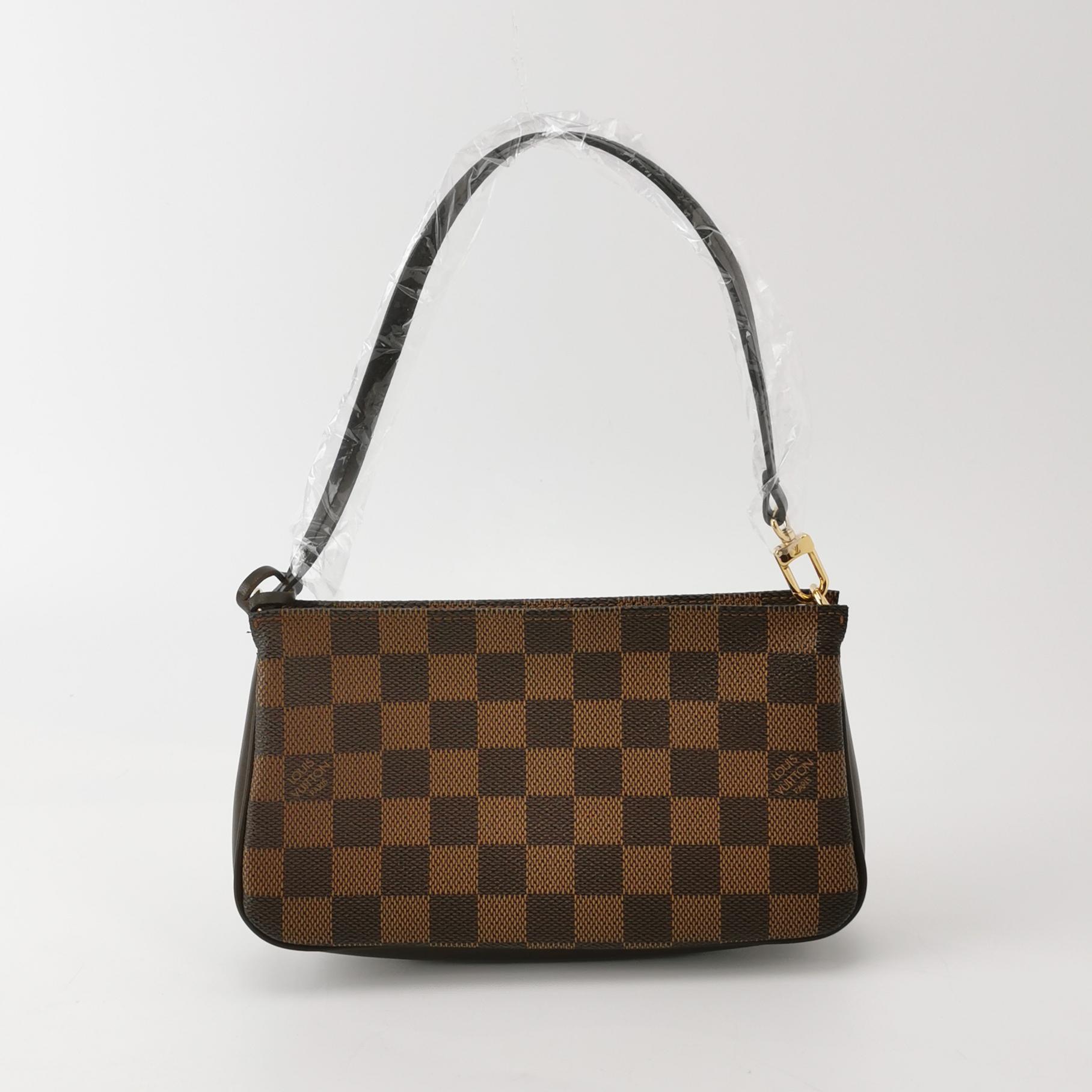 Louis Vuitton(LV) Navona Pochette Accessoires Damier — photo 3 of 13
