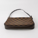Louis Vuitton(LV) Navona Pochette Accessoires Damier — thumbnail 6