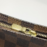 Louis Vuitton(LV) Navona Pochette Accessoires Damier — thumbnail 9