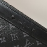 Louis Vuitton(LV) Pochette To-Go Monogram Eclipse Canvas MM — thumbnail 8