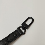 Louis Vuitton(LV) Pochette To-Go Monogram Eclipse Canvas MM — thumbnail 13