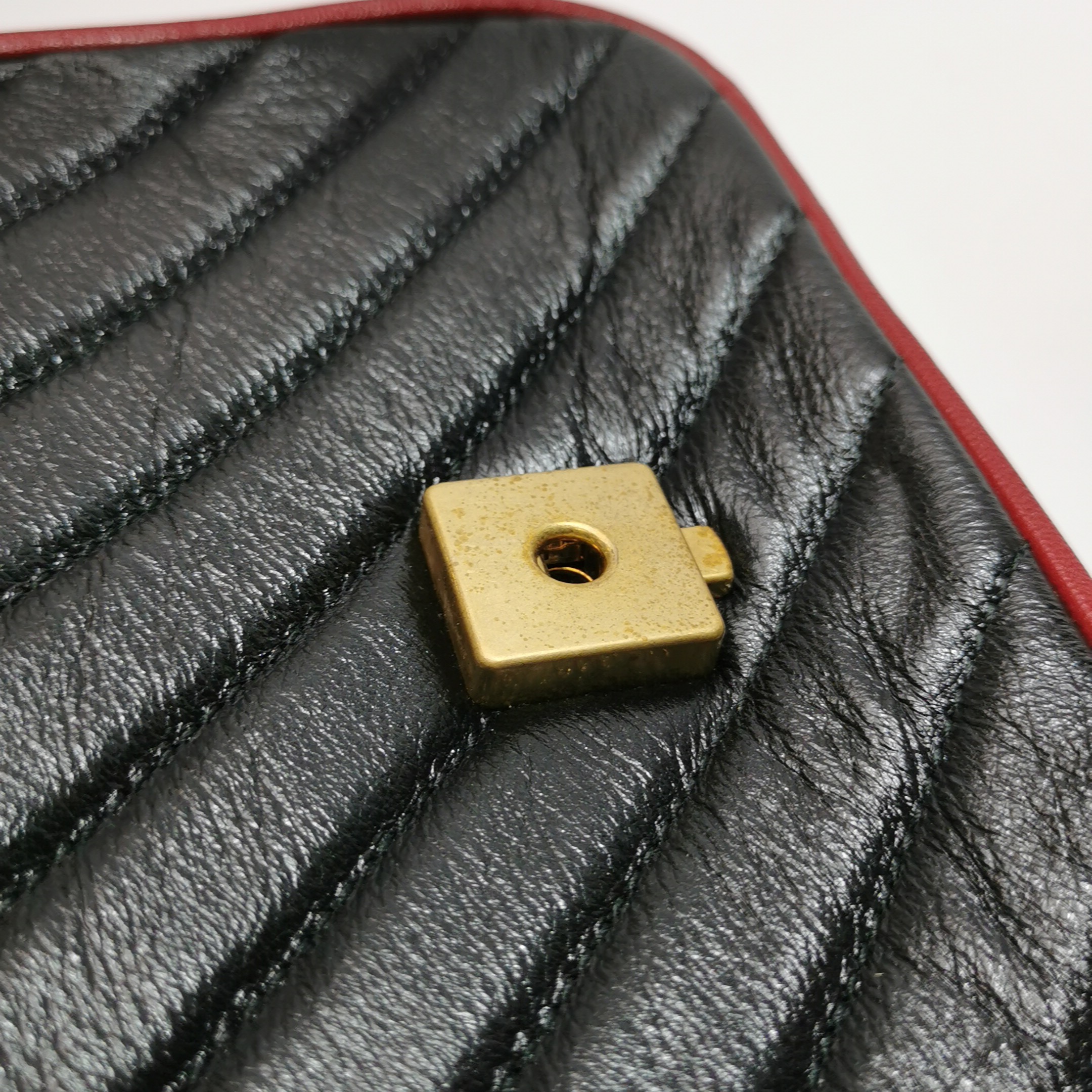 Gucci GG Marmont Top Handle Flap Bag Diagonal Quilted Leather Mini — photo 18 of 18