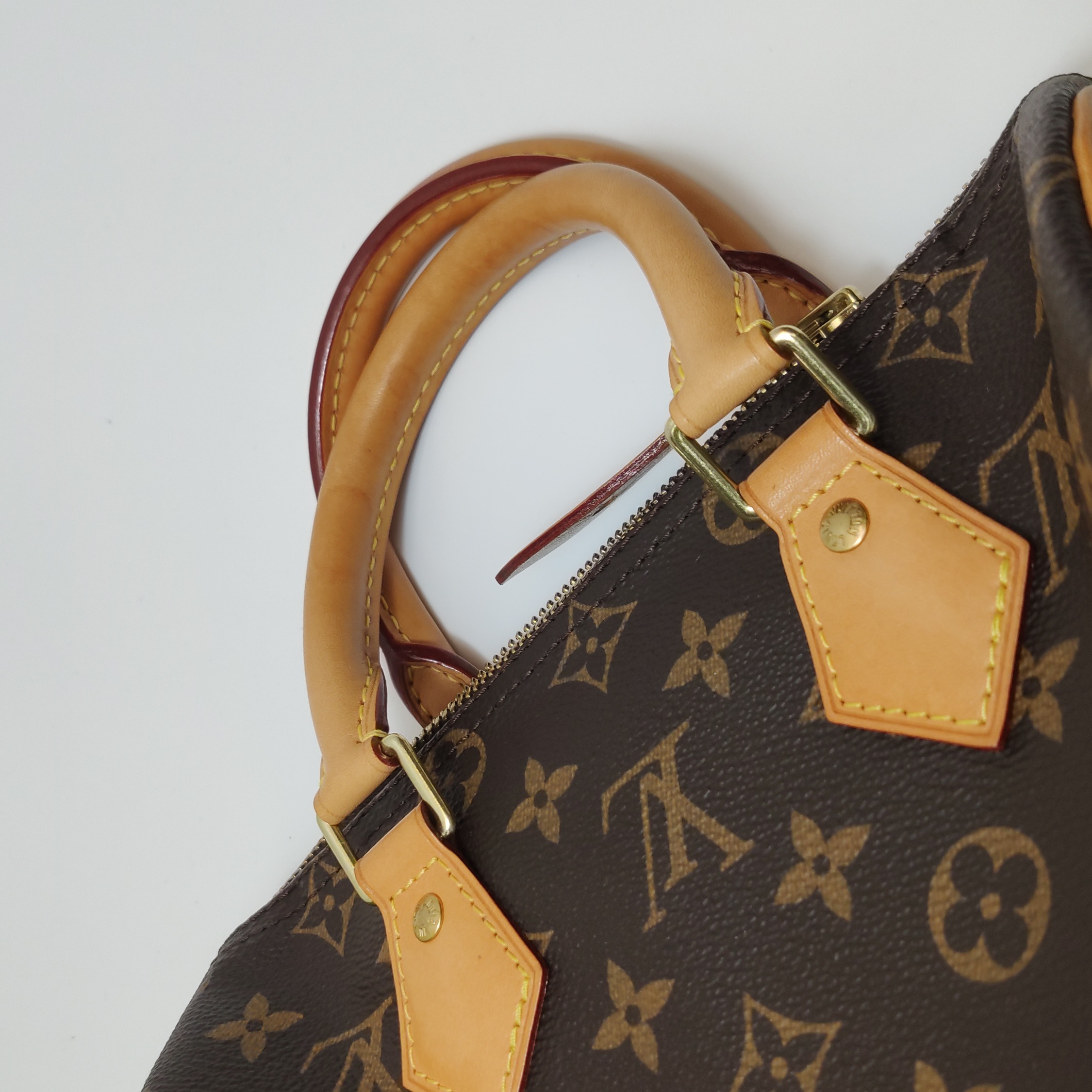 Louis Vuitton(LV) Speedy Handbag Monogram Canvas 25 — photo 12 of 15