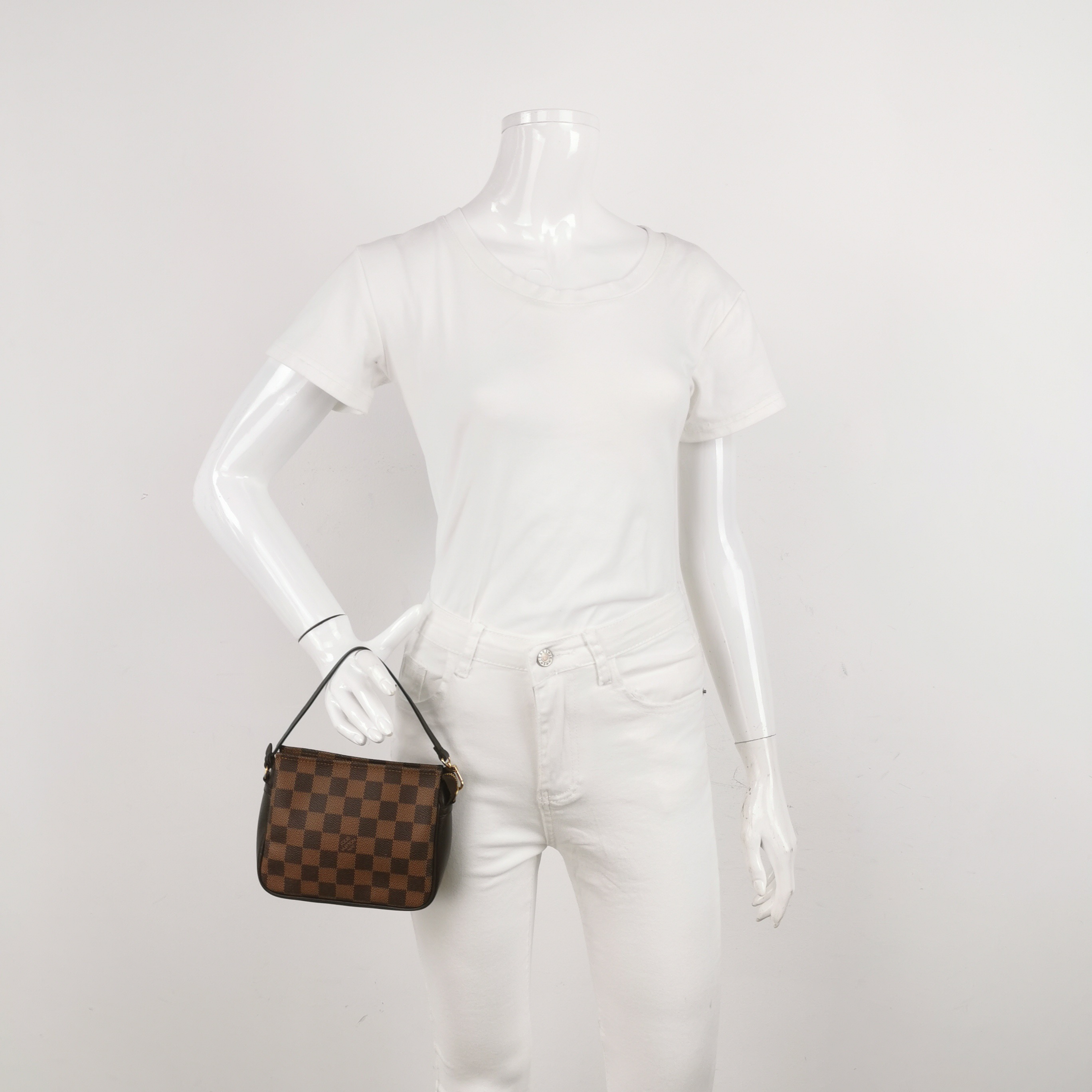 Louis Vuitton(LV) Trousse Make Up Bag Damier — alternate view