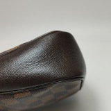 Louis Vuitton(LV) Trousse Make Up Bag Damier — thumbnail 11