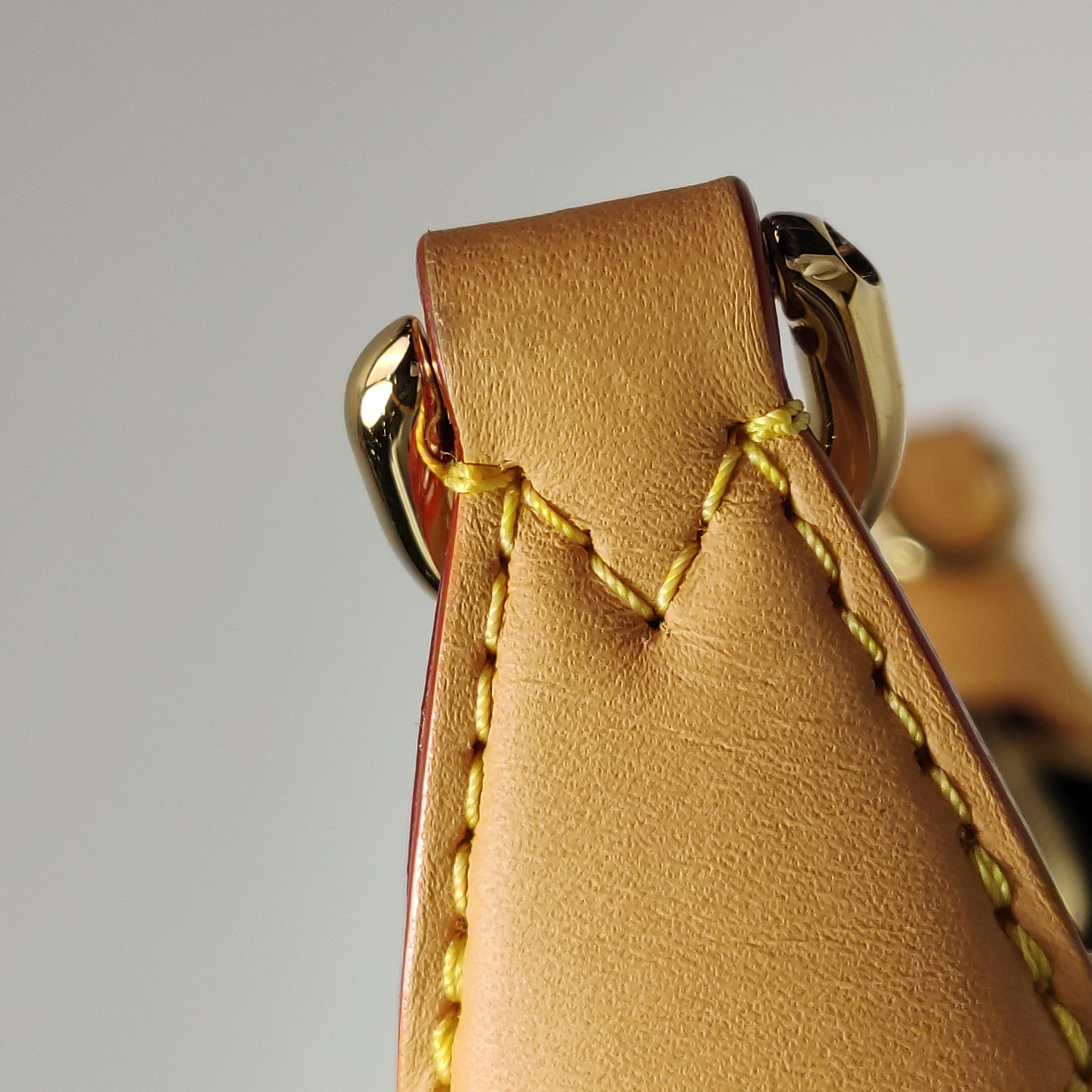 Louis Vuitton(LV) Looping NM Handbag Monogram Canvas — photo 11 of 14