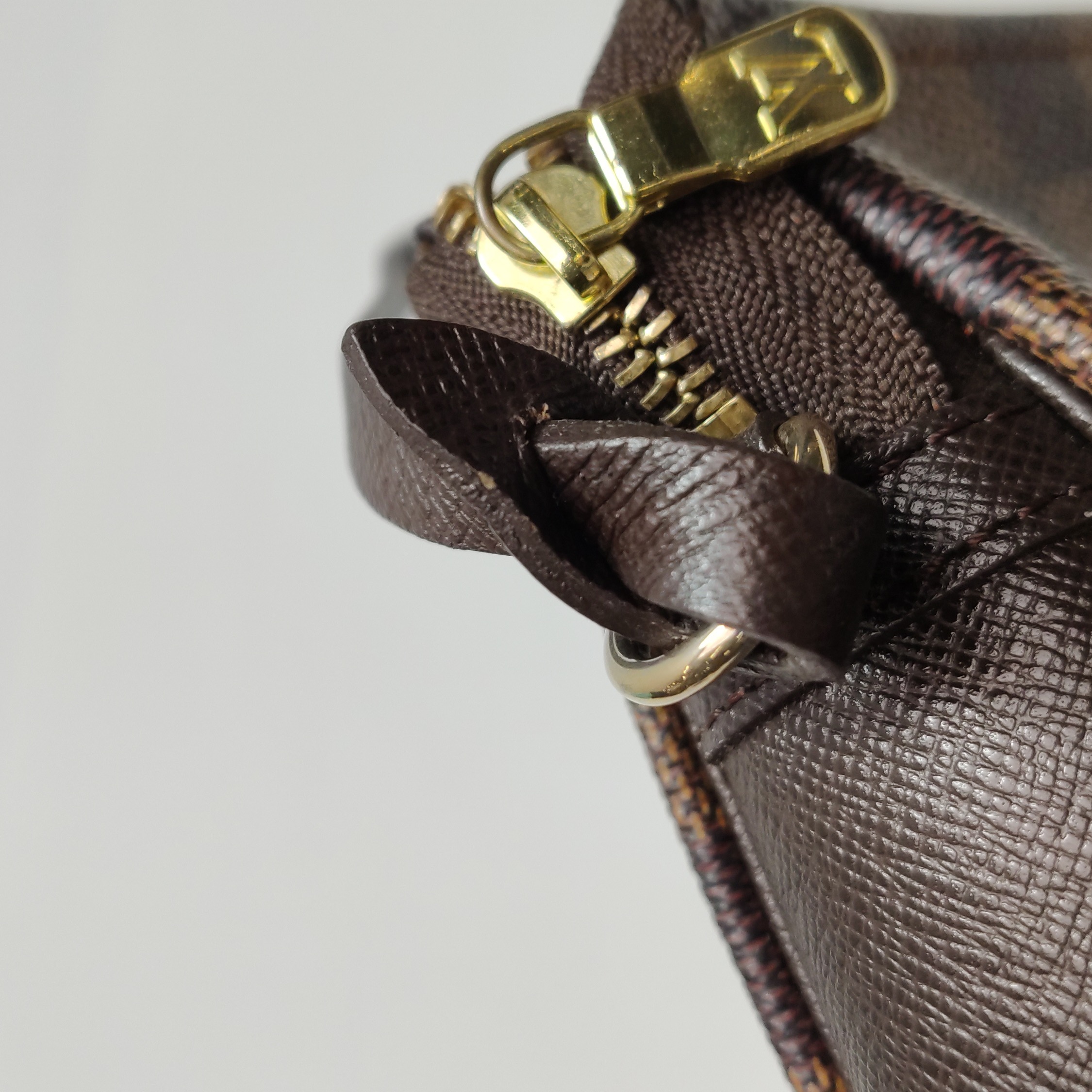 Louis Vuitton(LV) Trousse Make Up Bag Damier — photo 11 of 13