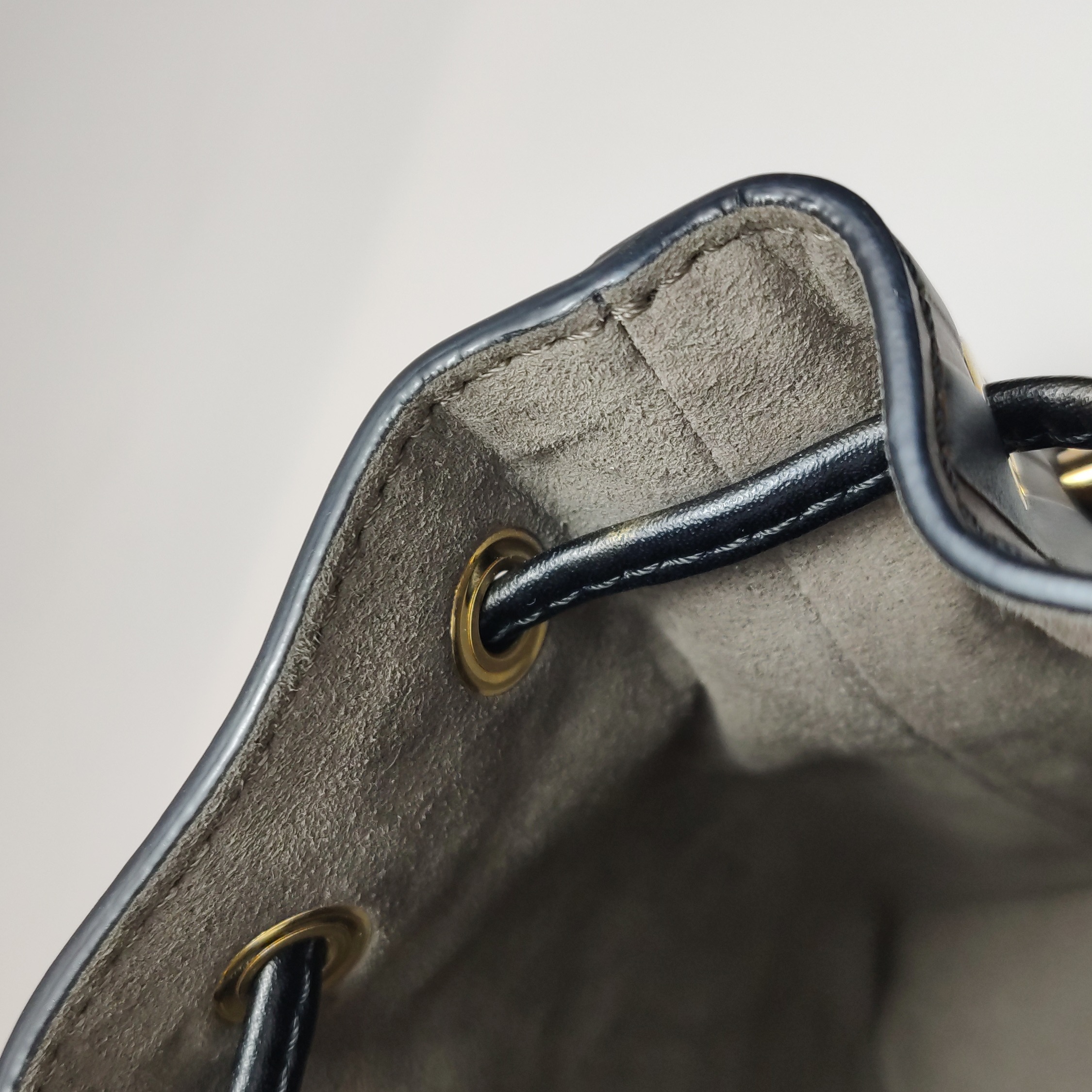Fendi Mon Tresor Bucket Bag Zucca Embossed Leather Mi — photo 8 of 12