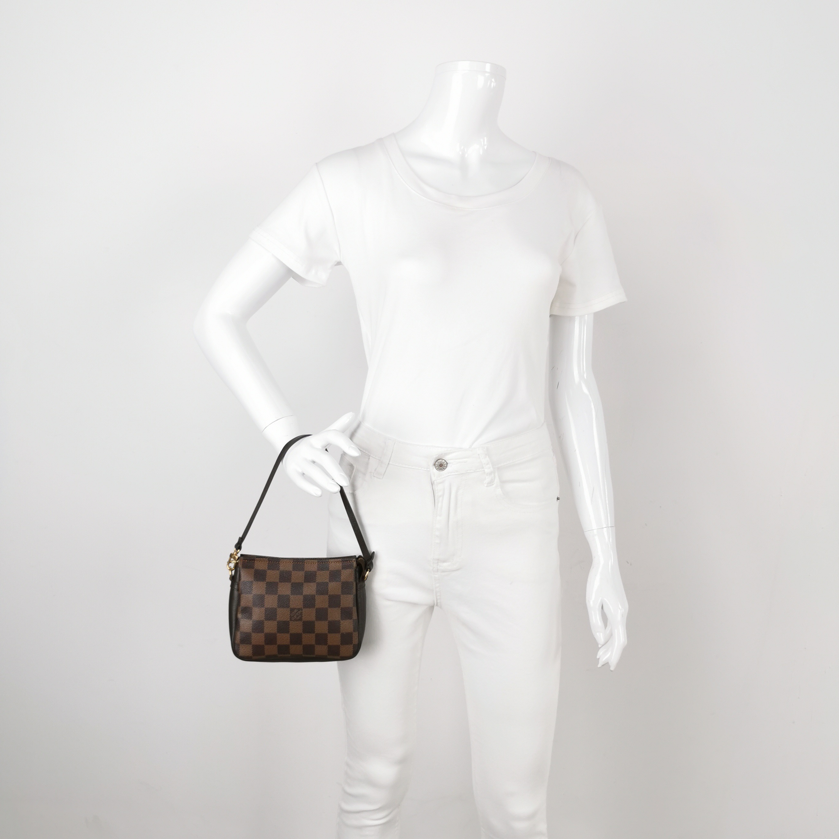 Louis Vuitton(LV) Trousse Make Up Bag Damier — alternate view
