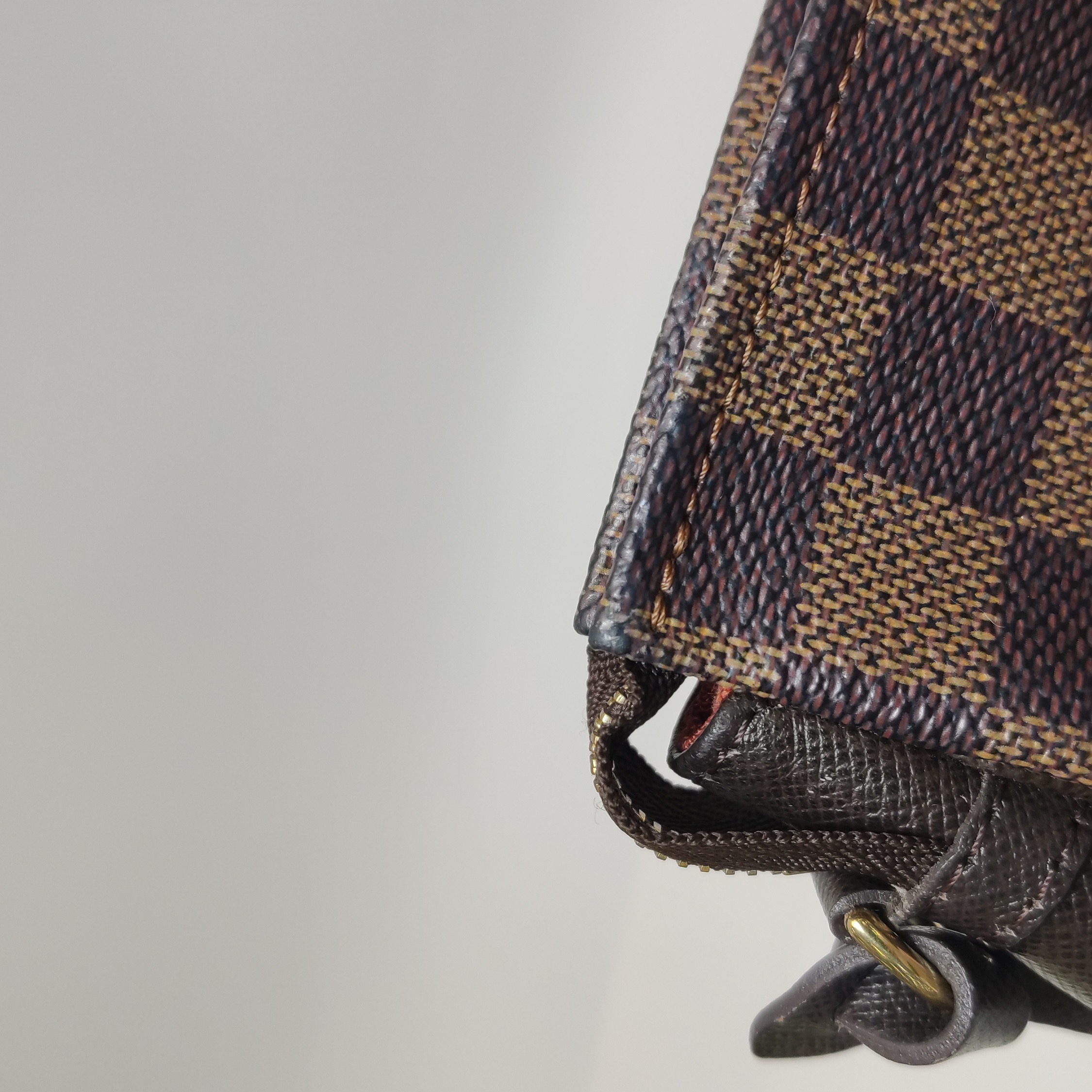 Louis Vuitton(LV) Trousse Make Up Bag Damier — photo 9 of 13