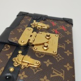 Louis Vuitton(LV) Petite Malle Handbag Monogram Canvas — thumbnail 8