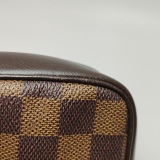 Louis Vuitton(LV) Trousse Make Up Bag Damier — thumbnail 9
