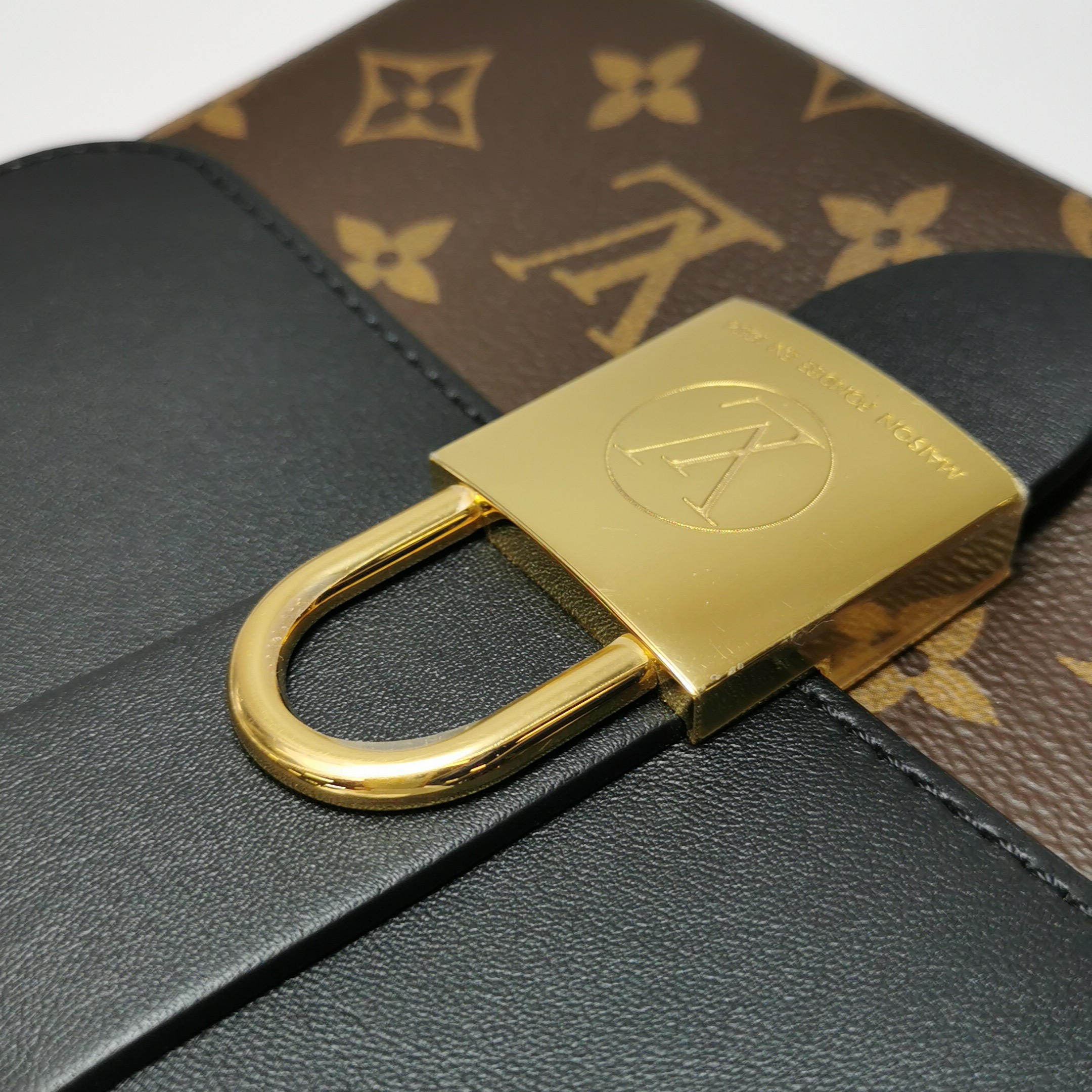 Louis Vuitton(LV) Locky Handbag Monogram Canvas with Leather BB — photo 8 of 15