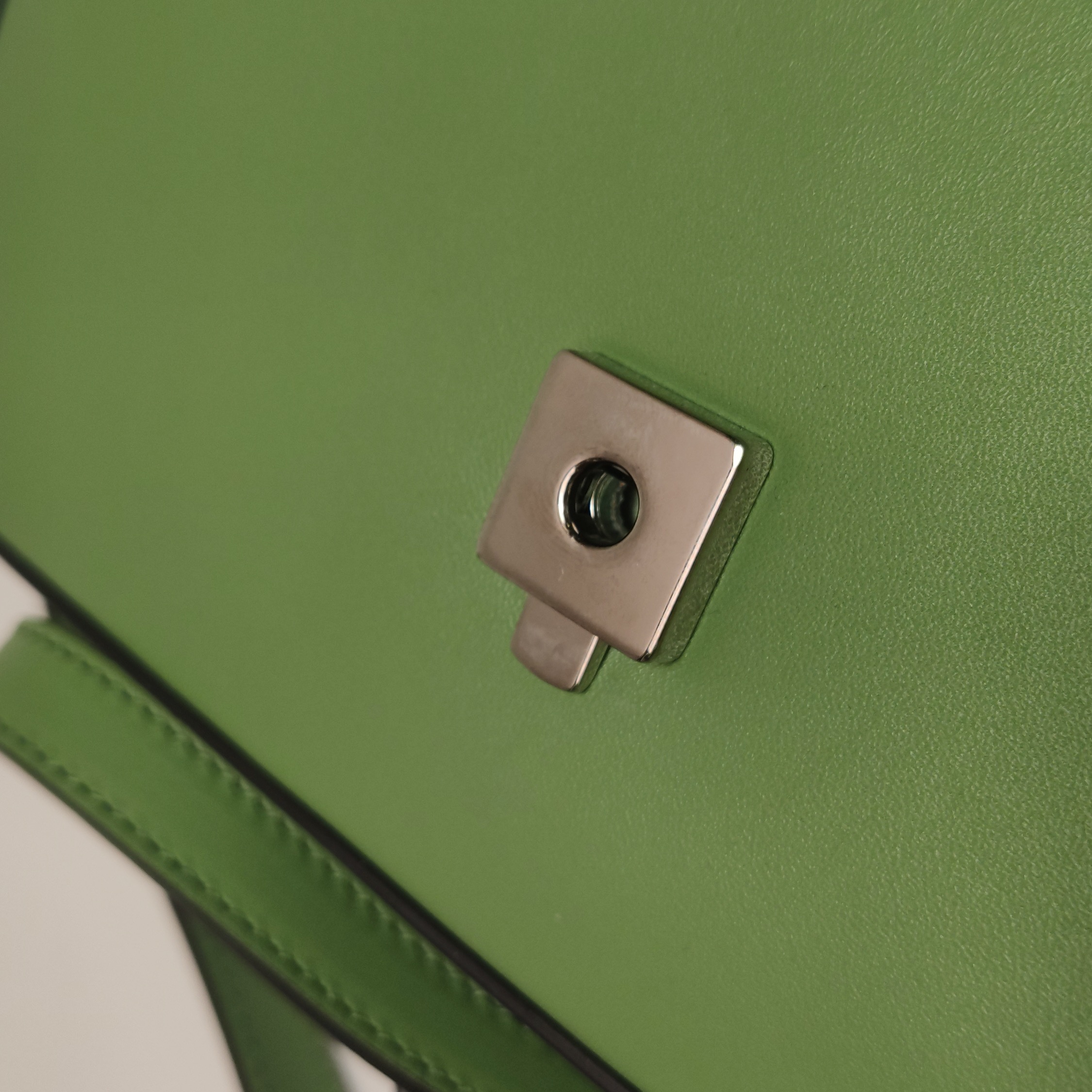 Gucci Petite GG Flap Shoulder Bag Leather Mini — photo 8 of 17