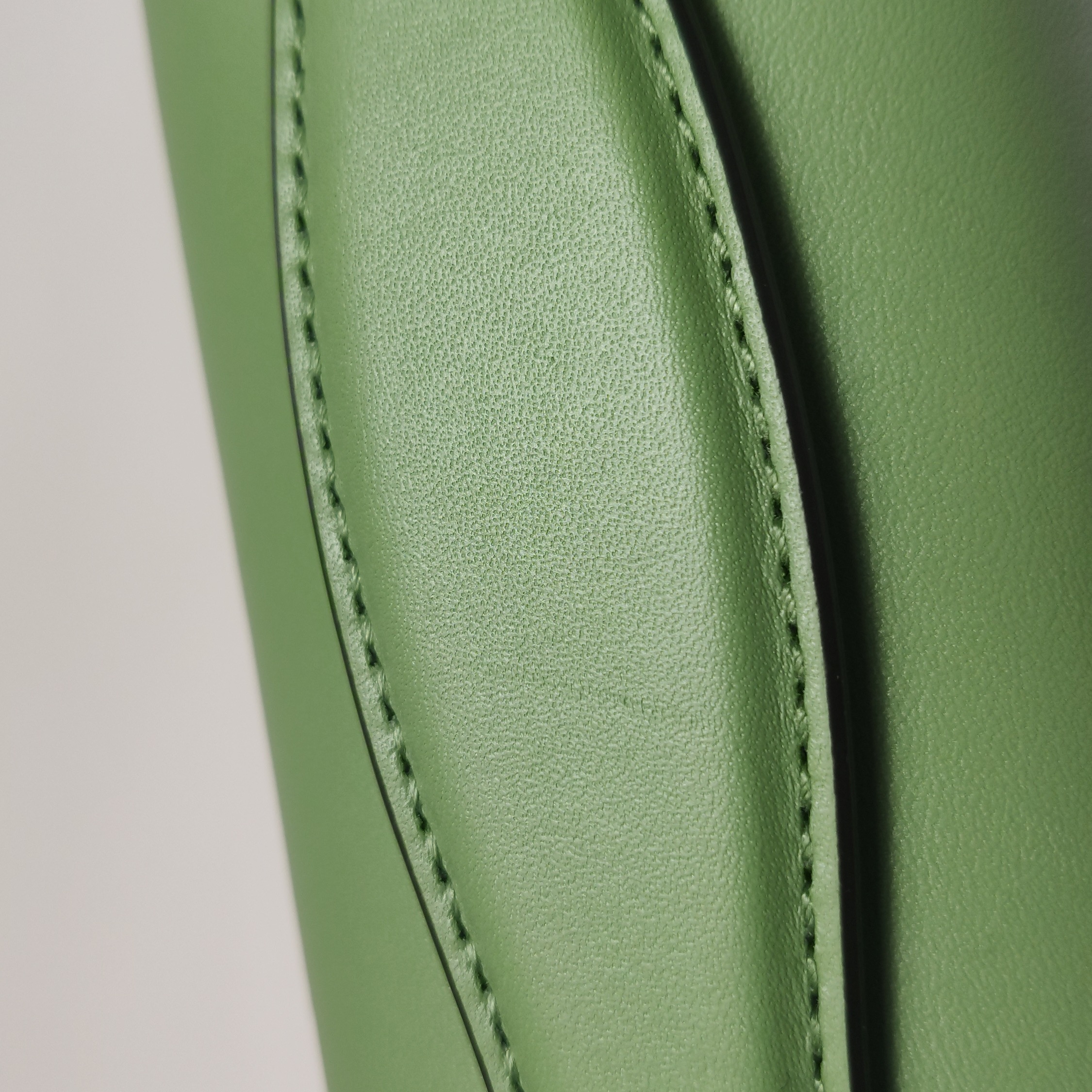 Gucci Petite GG Flap Shoulder Bag Leather Mini — photo 10 of 17