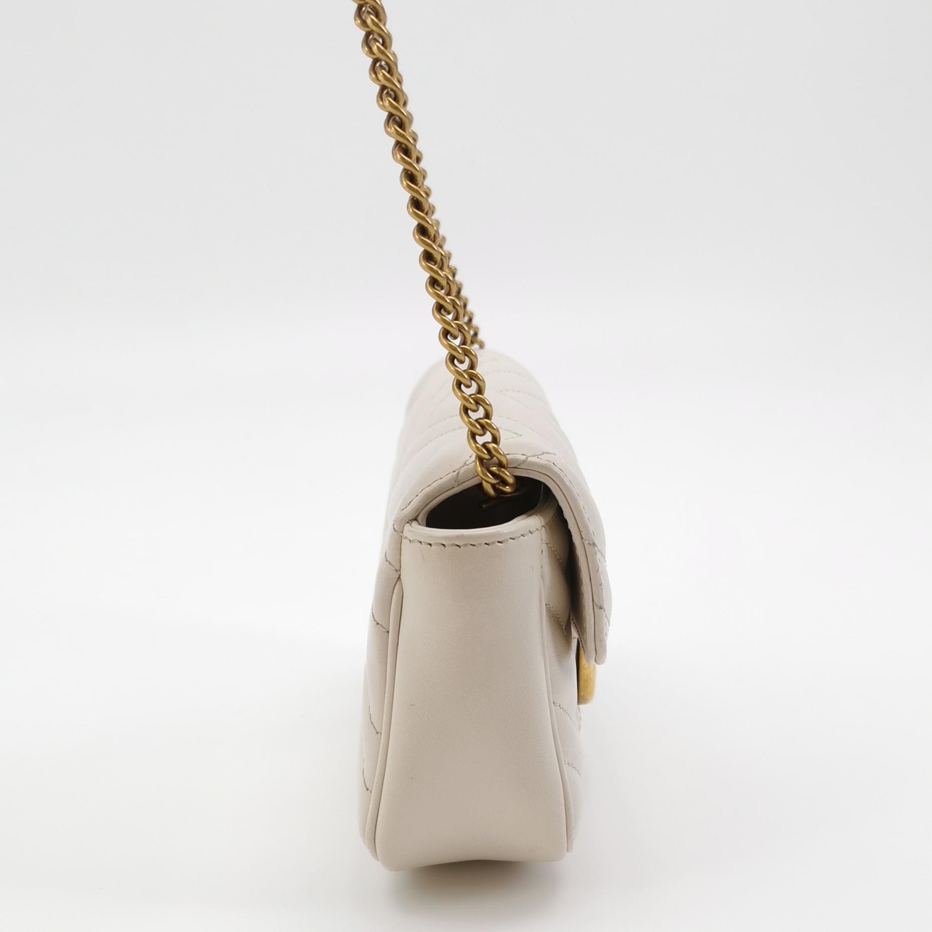 Gucci GG Marmont Flap Bag Matelasse Leather Super Mini — photo 3 of 14