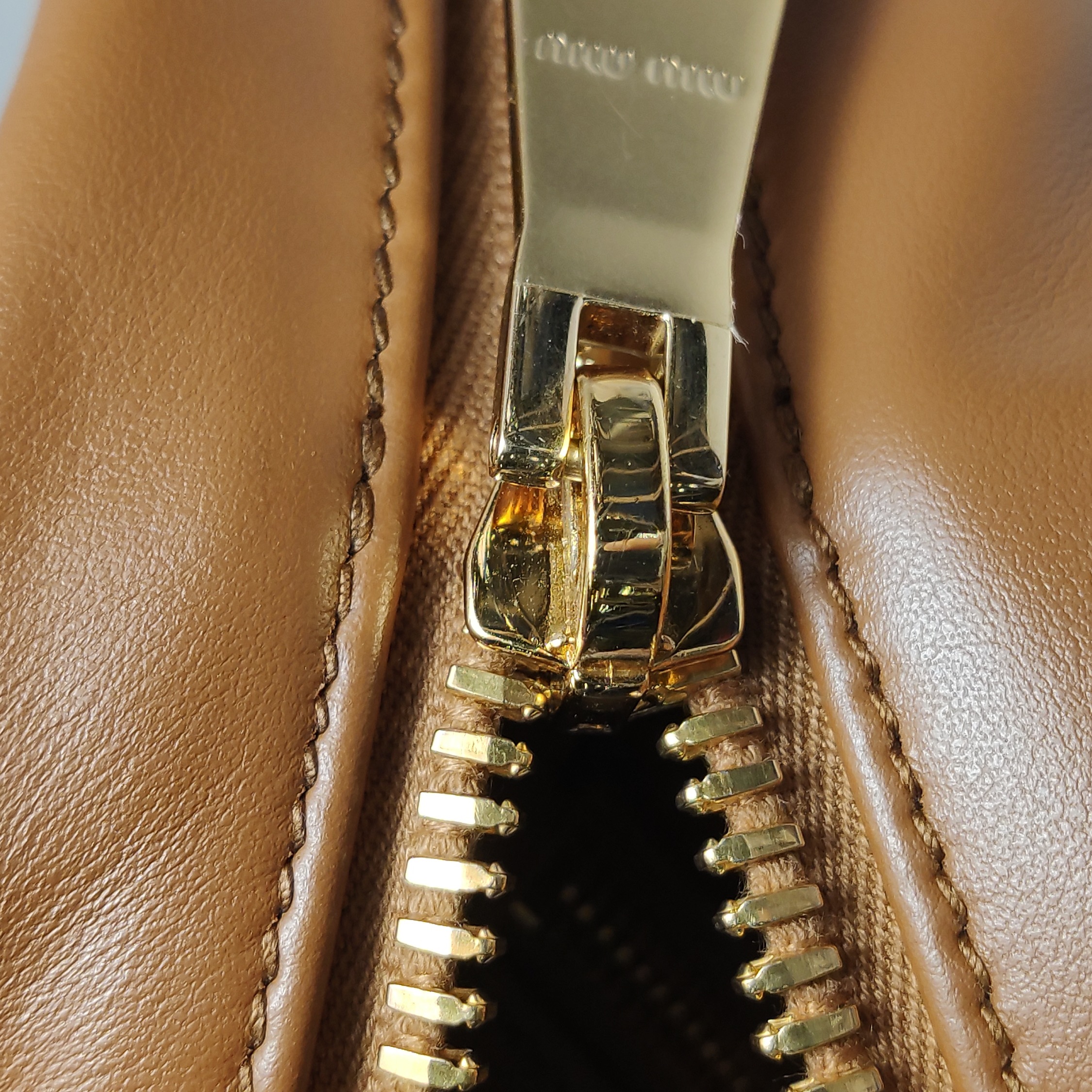 Miu Miu Beau Top Handle Bag Leather Large — photo 10 of 13